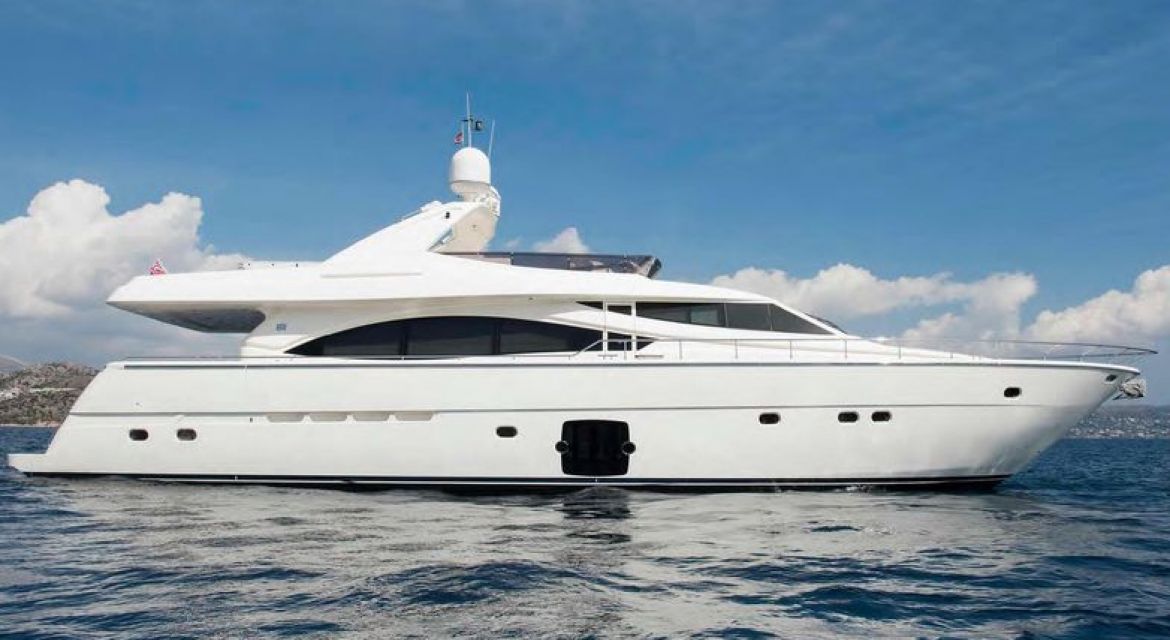 1|Motor Yacht Julie M for charter